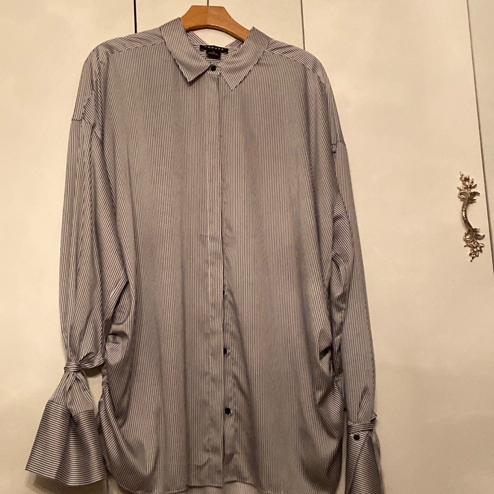 New! Trouvé blouse!